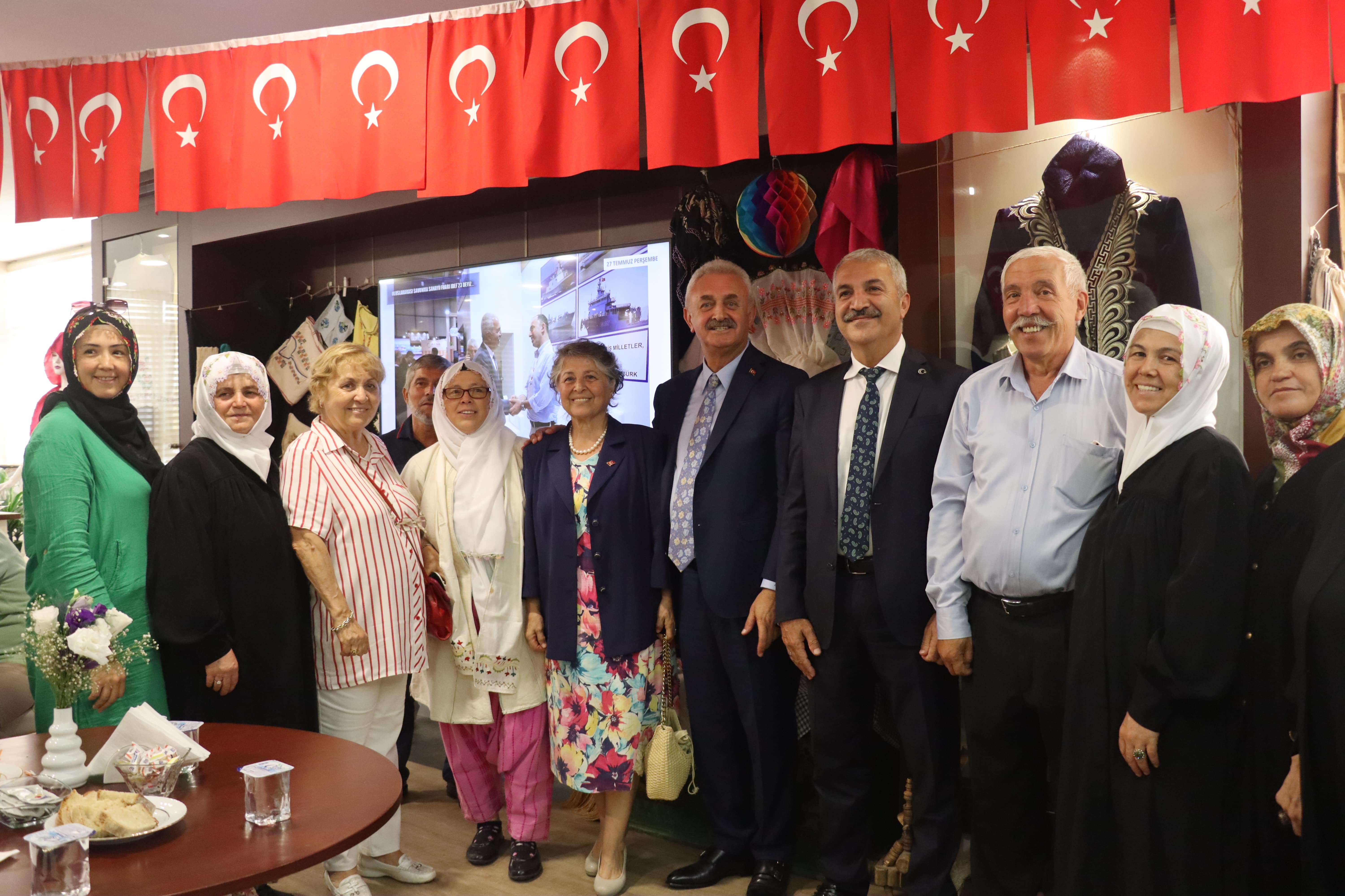 Gebze Köy Kadınları Kültür Platformu'ndan Sergi Gebze Köy Kadınları Kültür Platformu'ndan Sergi
