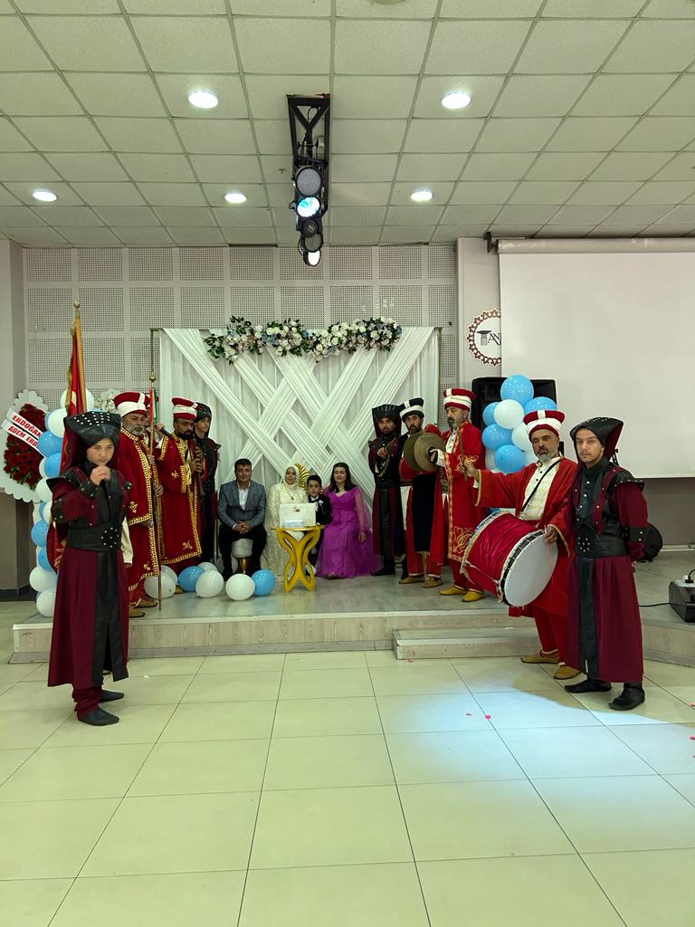 Erdoğan Ailesinin Mutlu Günü Erdoğan Ailesinin Mutlu Günü