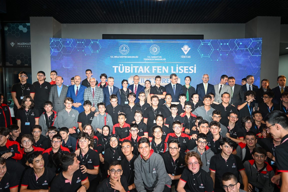 TÜBİTAK Fen Lisesi yeni döneme başladı TÜBİTAK Fen Lisesi yeni döneme başladı