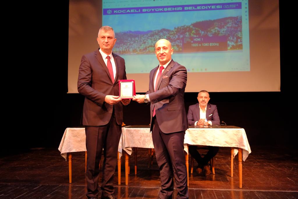 Emlak Kulübü'nden "Riskli Yapı" paneli Emlak Kulübü'nden "Riskli Yapı" paneli