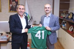 Spor kulüplerinden Çiftçi’ye ziyaret