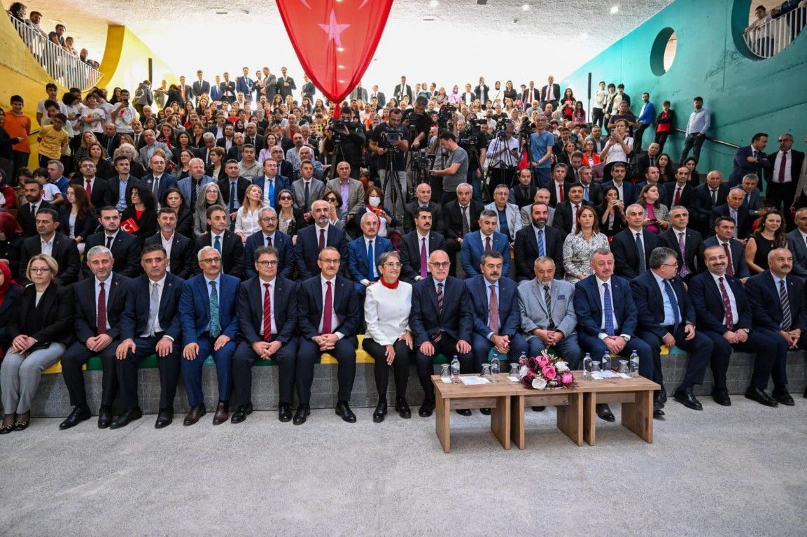 Gebze BİLSEM’i Bakan Tekin açtı! Gebze BİLSEM’i Bakan Tekin açtı!