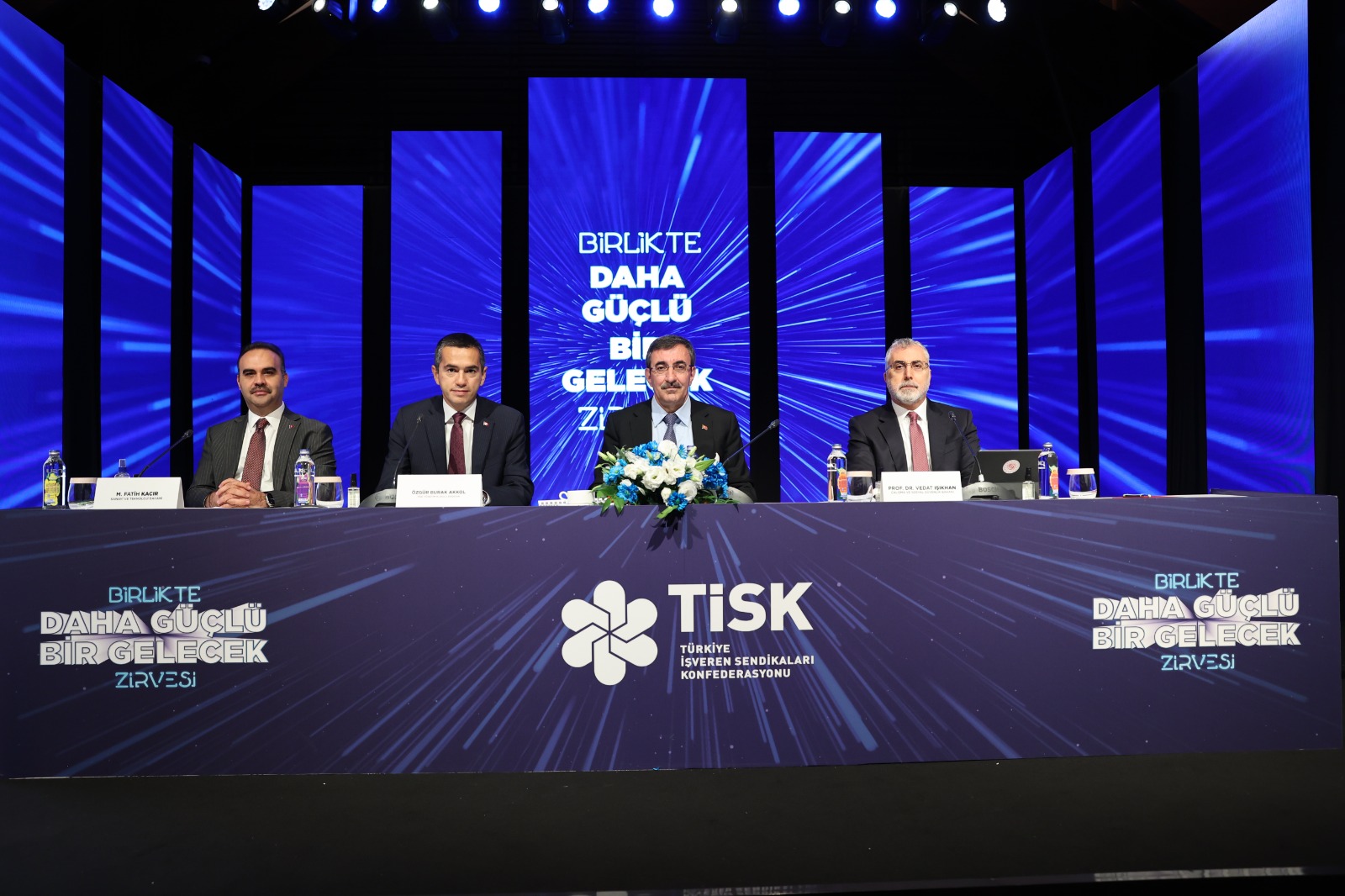 TİSK’den ‘Daha Güçlü Bir Gelecek’ zirvesi