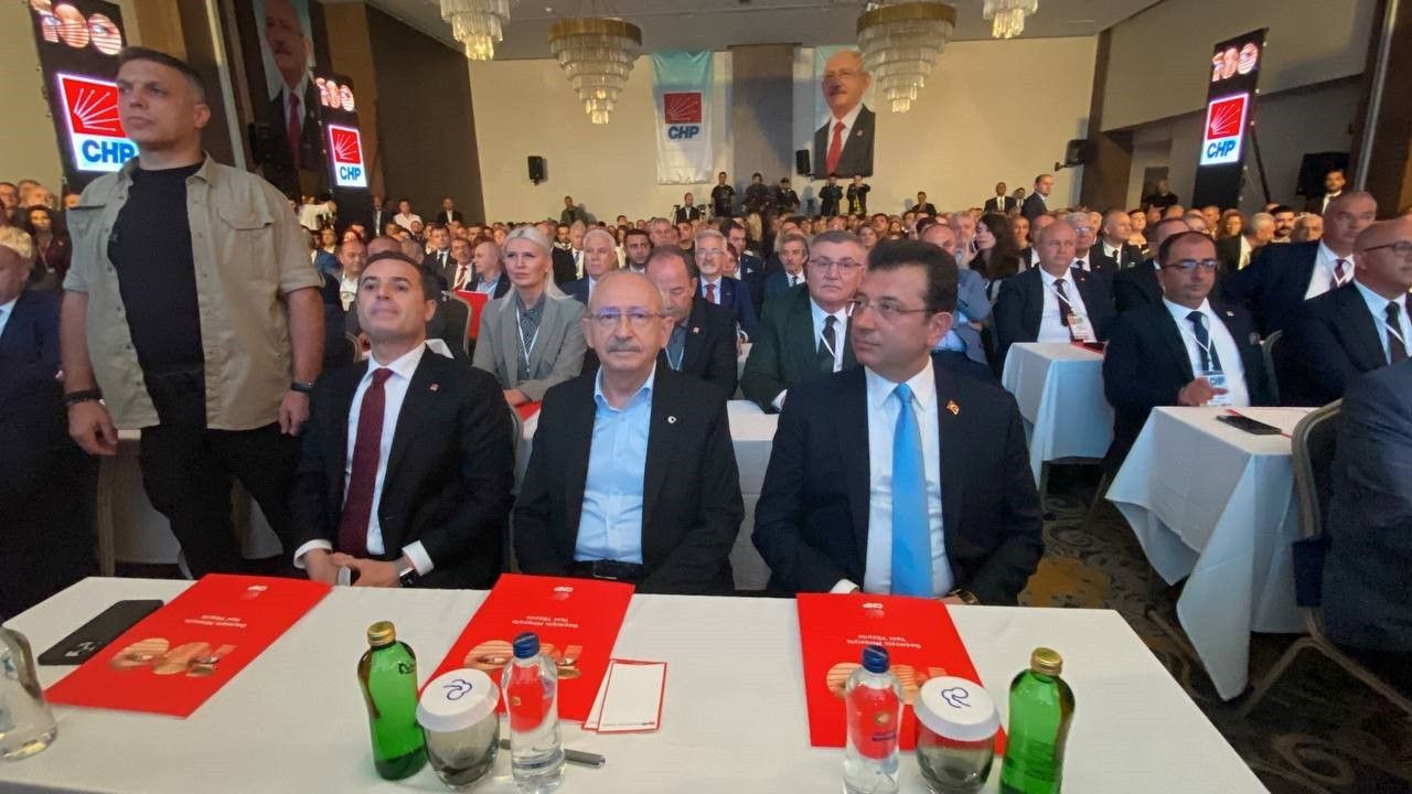 CHP, BölgeToplantısı’nı Kocaeli’de yaptı CHP, BölgeToplantısı’nı Kocaeli’de yaptı