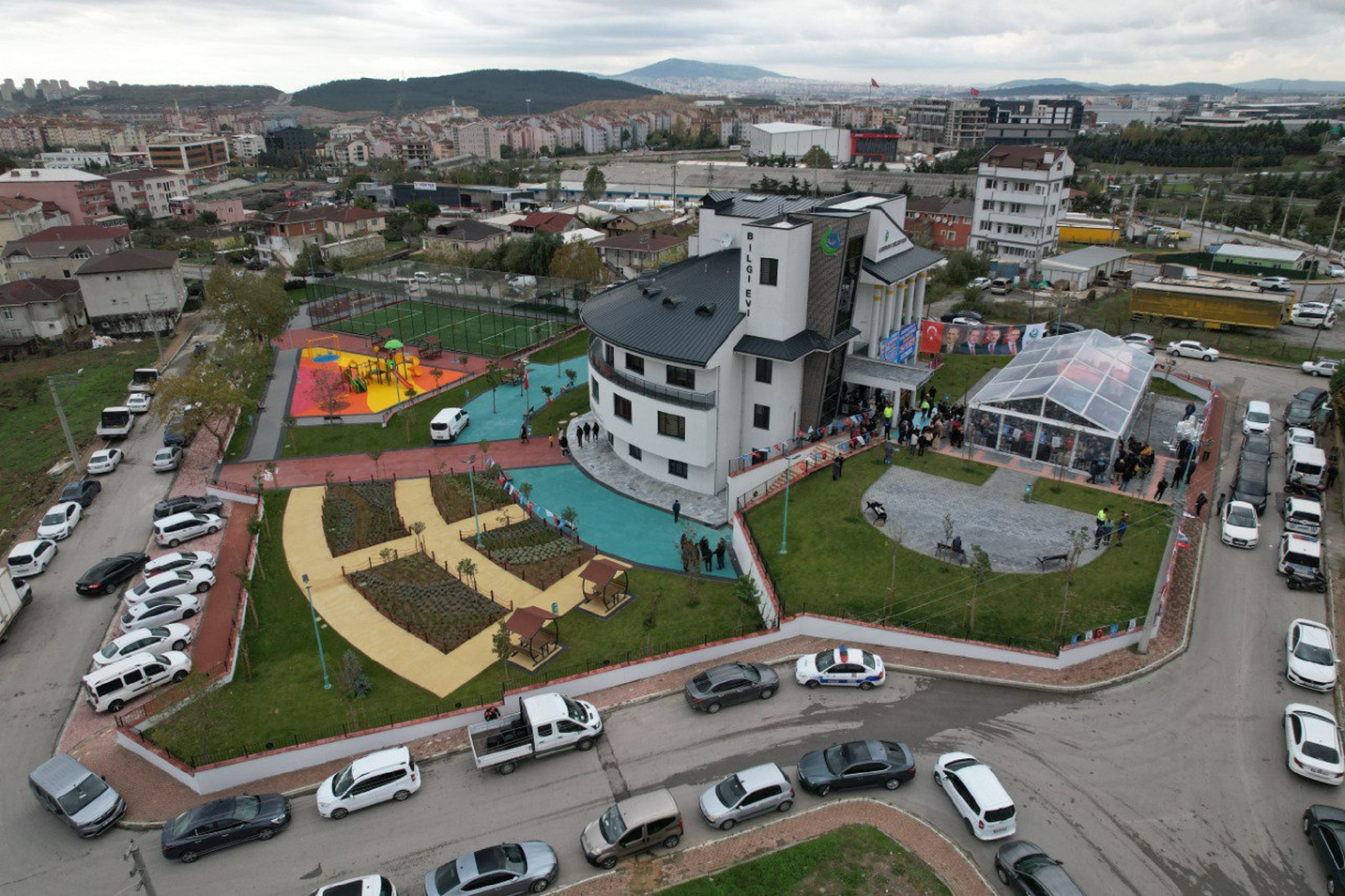 Şekerpınar Bilgi Evi ve ASM hizmete açıldı Şekerpınar Bilgi Evi ve ASM hizmete açıldı