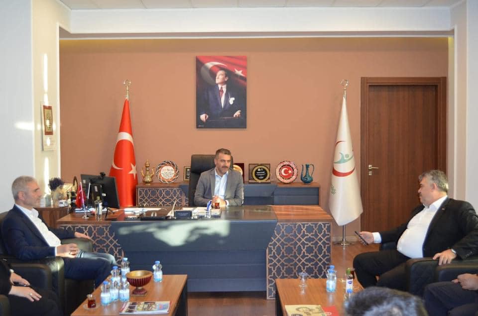 Ak Parti’den Fatih Devlet Hastanesi’ne ziyaret Ak Parti’den Fatih Devlet Hastanesi’ne ziyaret