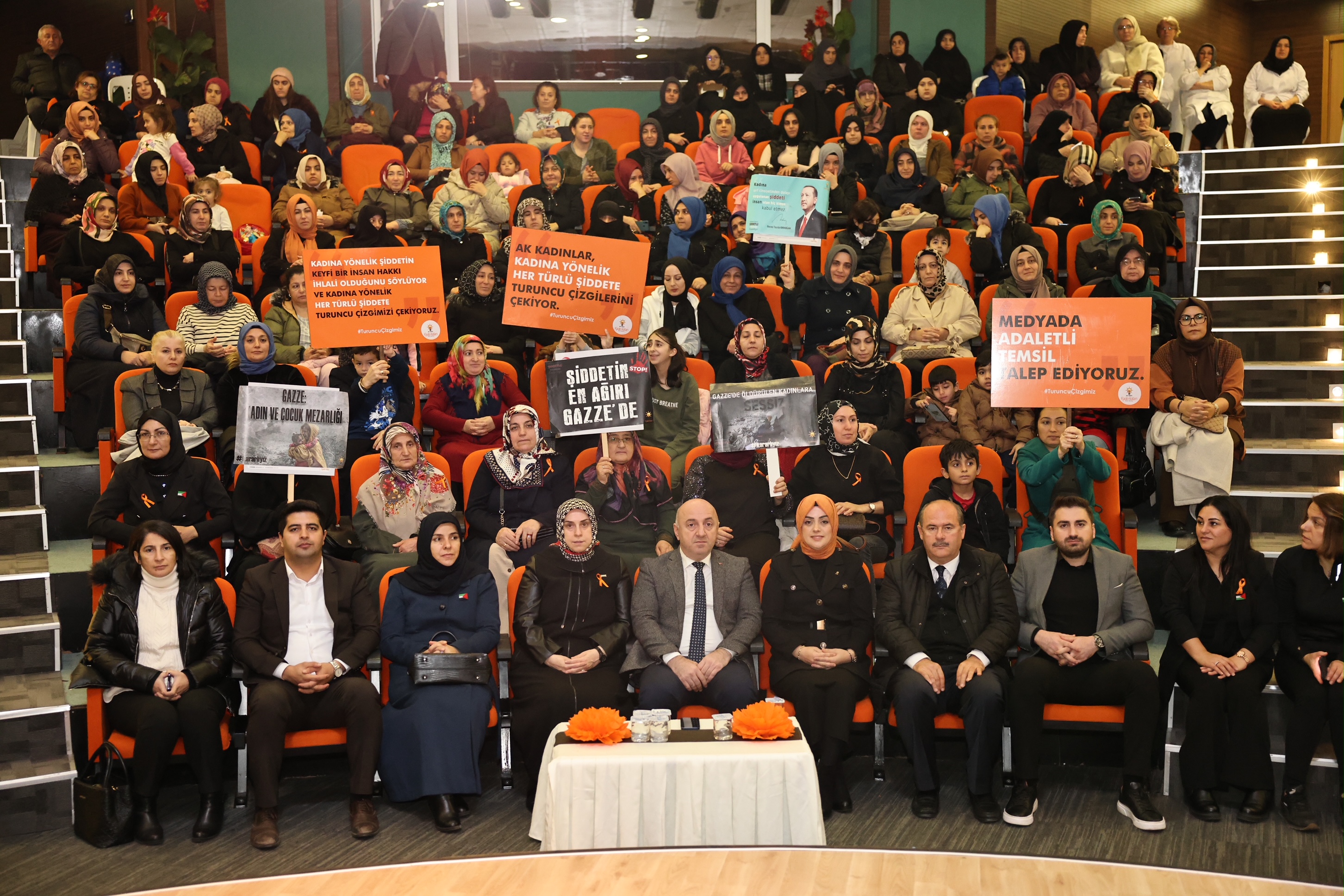 Kadınlar başımızın tacıdır