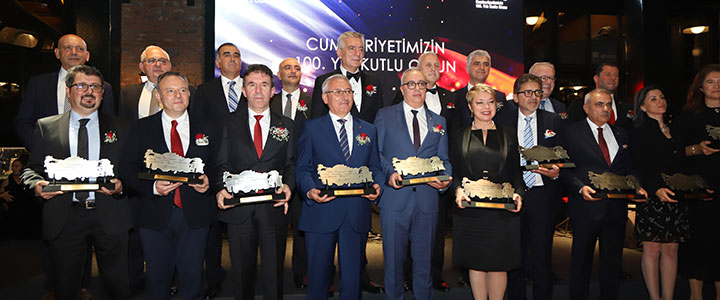 İSO’DAN DYO VE HEKTAŞ’A PLAKET