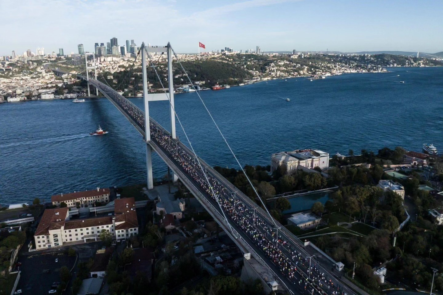 İş Dünyası Yeni Yüzyıla koştu