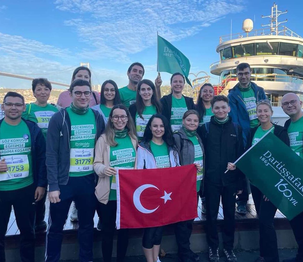 İş Dünyası Yeni Yüzyıla koştu İş Dünyası Yeni Yüzyıla koştu