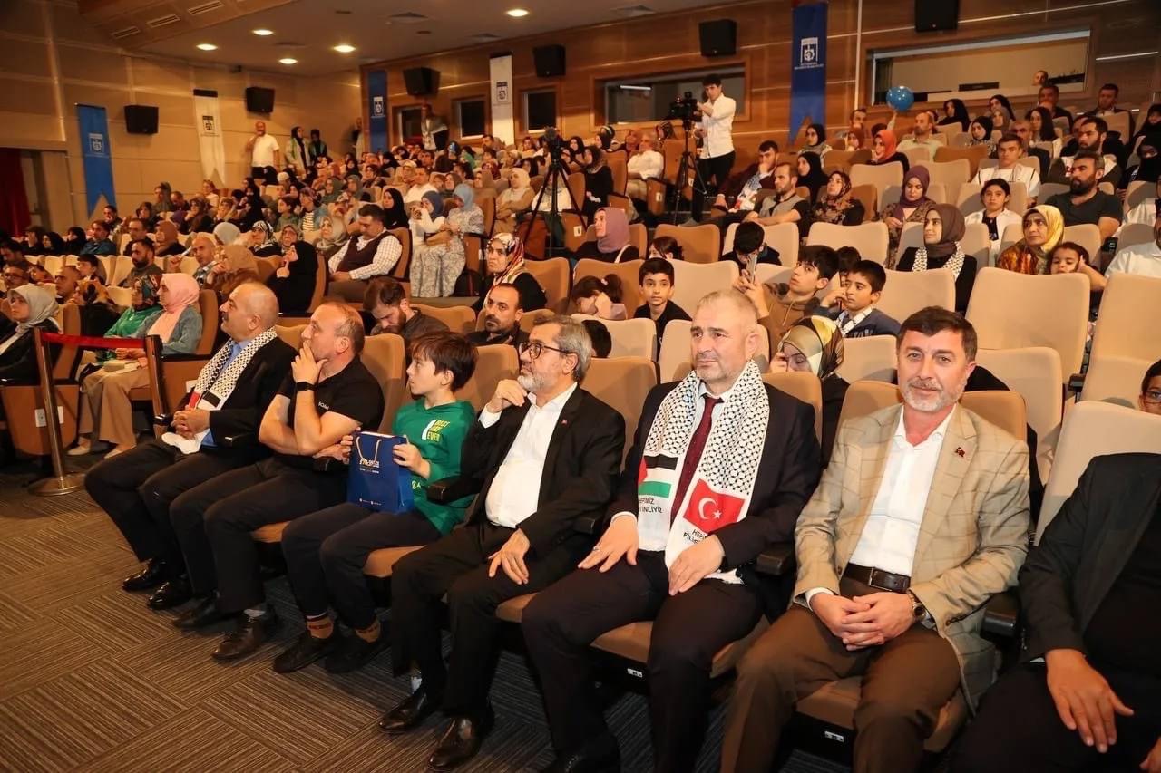 Gebze’den Filistin’e Bir Ses Bir Nefes Gebze’den Filistin’e Bir Ses Bir Nefes