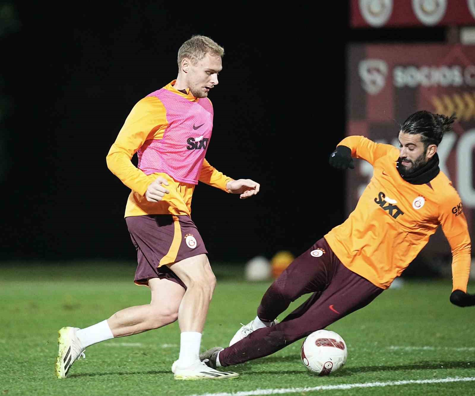 Galatasaray’da, Adana Demirspor maçı hazırlıkları başladı