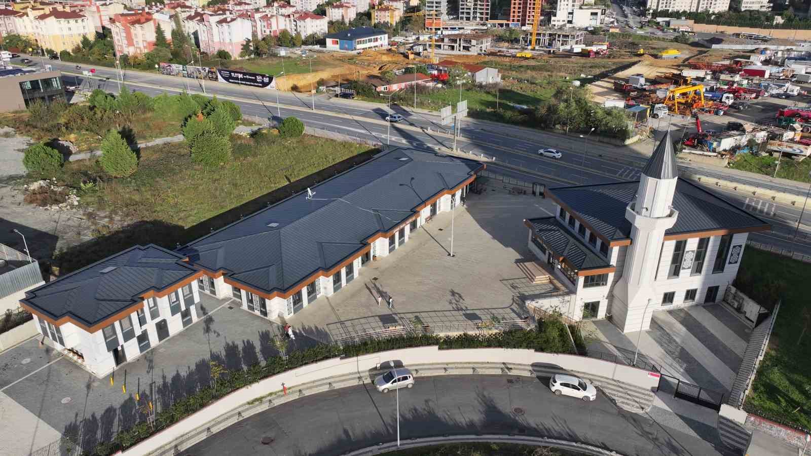 Başakşehir Belediyesi Şinasi Ünsal Taziyeevi’nde hizmet vermeye başladı