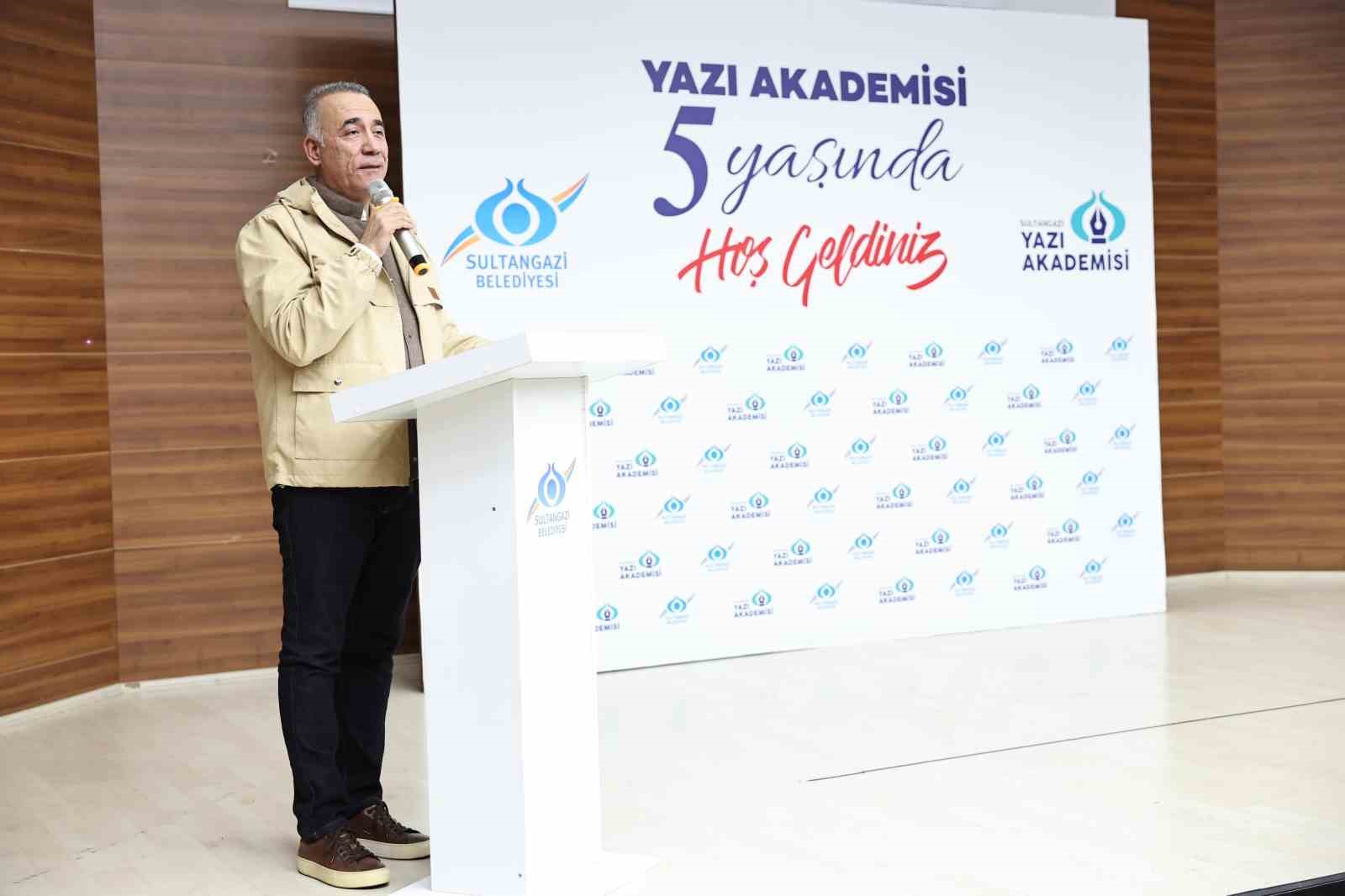 Sultangazi Belediyesi, Yazı Akademisi’nin 5’inci yılını kutladı