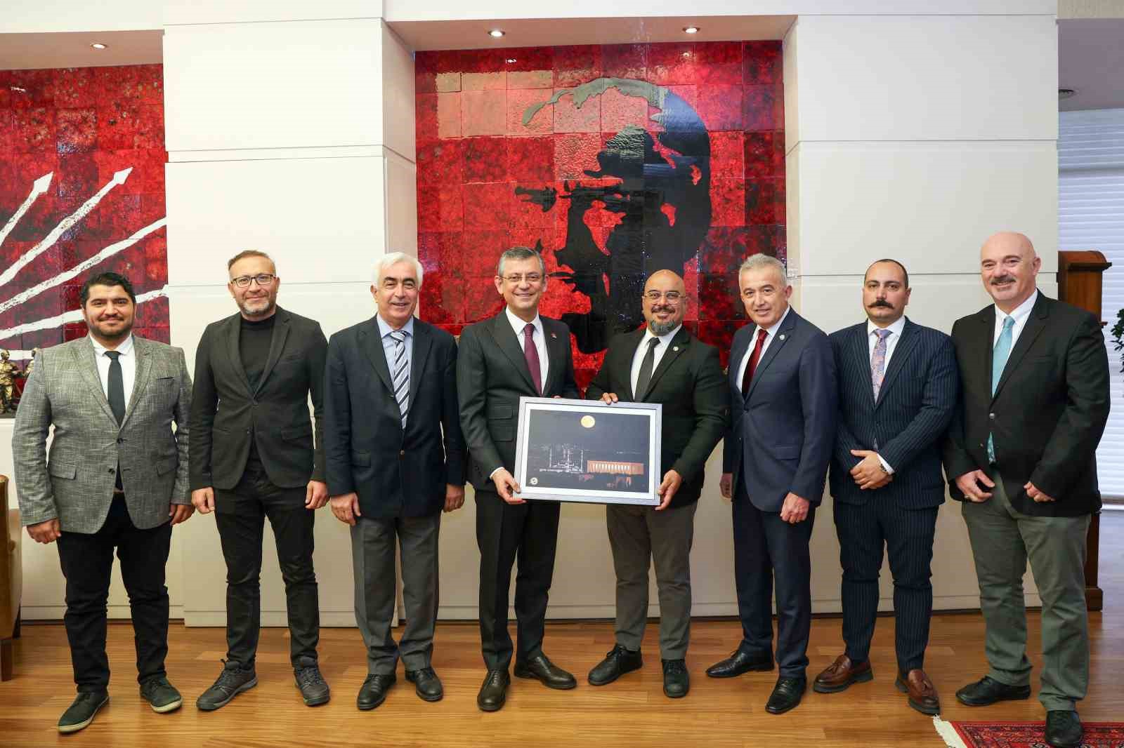 TFMD Yönetim Kurulu’ndan CHP Genel Başkanı Özel’e ziyaret