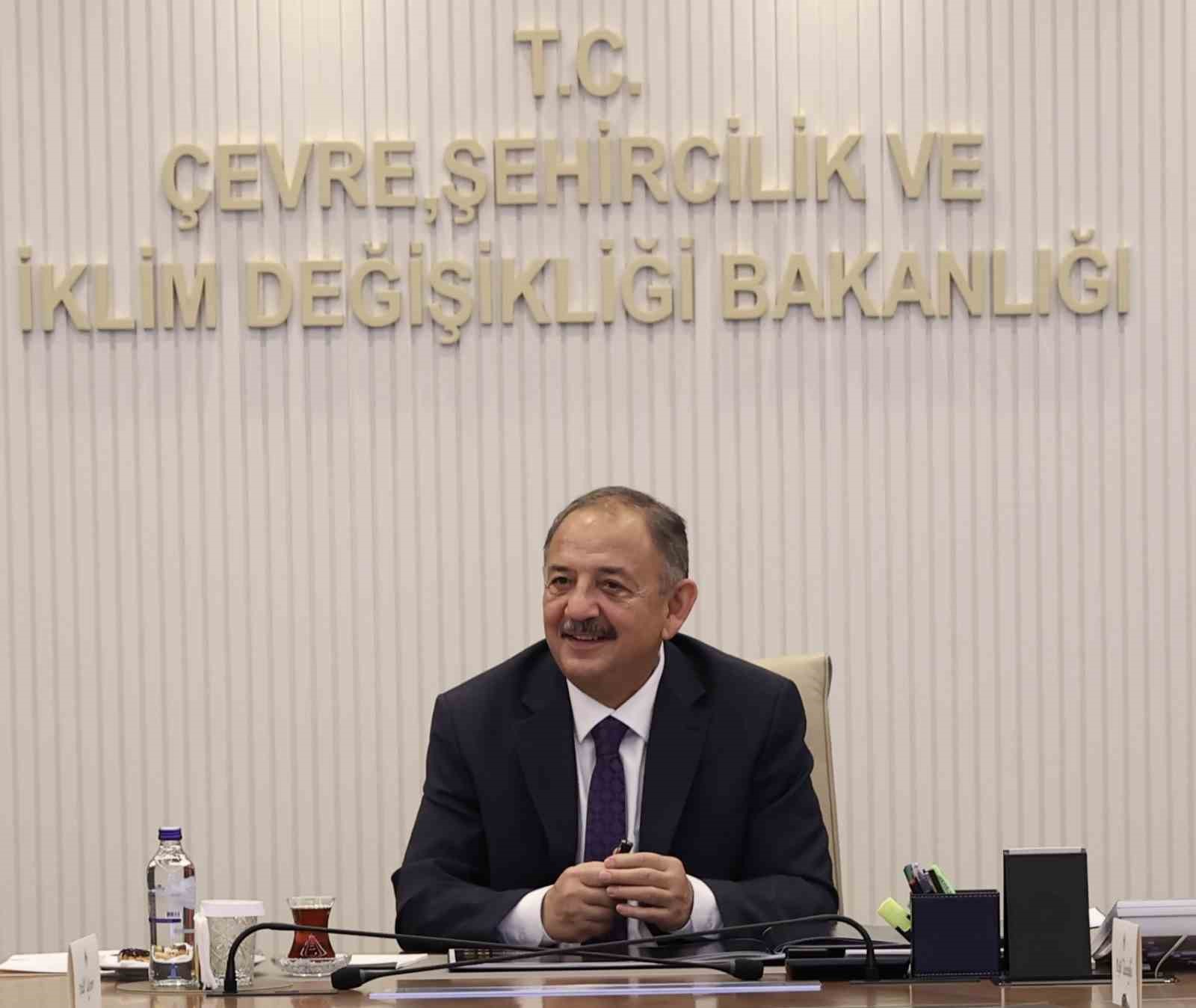 Bakan Özhaseki: “Deprem bölgesinde şehirlerimizi birlikte inşa ediyoruz”