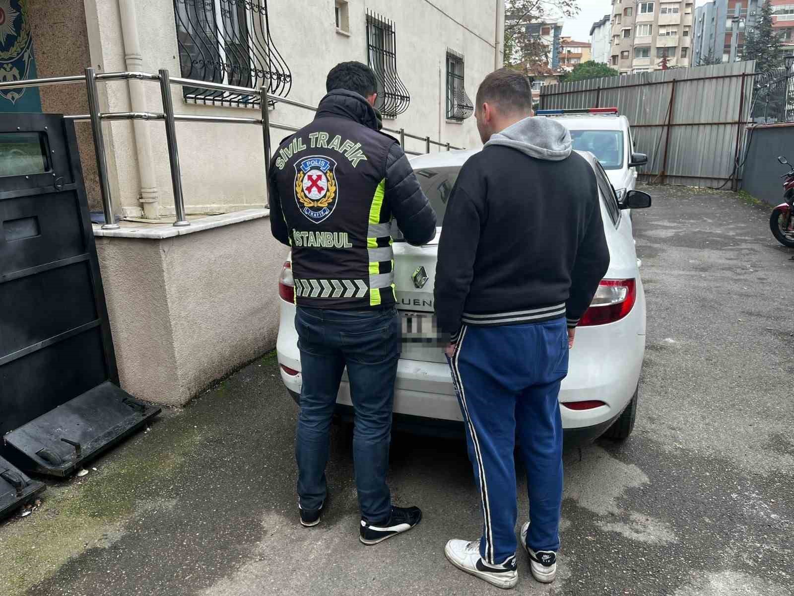 Bağdat Caddesi’nde tehlikeli hareketler yapan sürücüye 6 bin 323 TL ceza