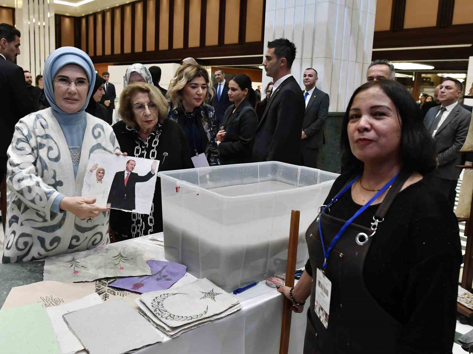 Emine Erdoğan: “Mazlumların çıkaramadığı ses olmaya devam edeceğiz”