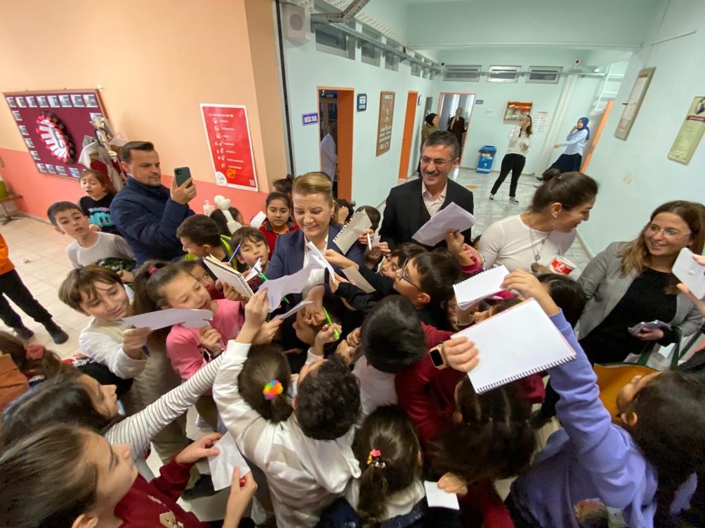 Hürriyet: “Her çocuğa bir öğün ücretsiz yemek hizmetimiz var”