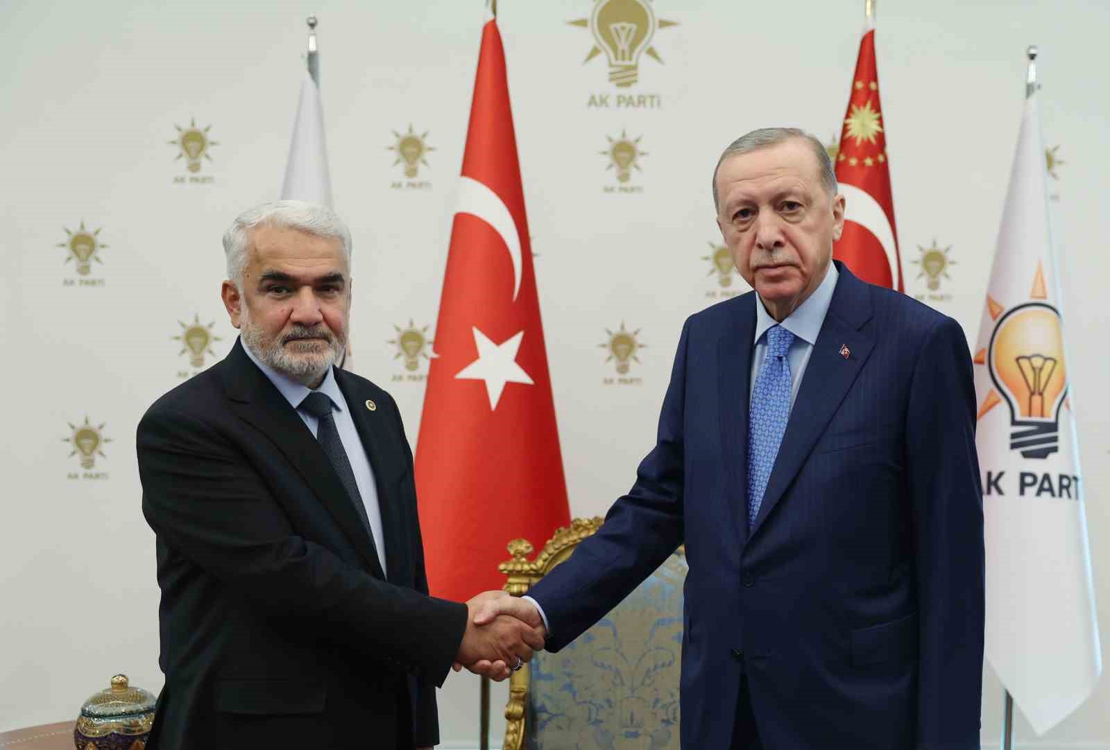 Cumhurbaşkanı Erdoğan, HÜDA PAR  Genel Başkanı Yapıcıoğlu’nu kabul etti
