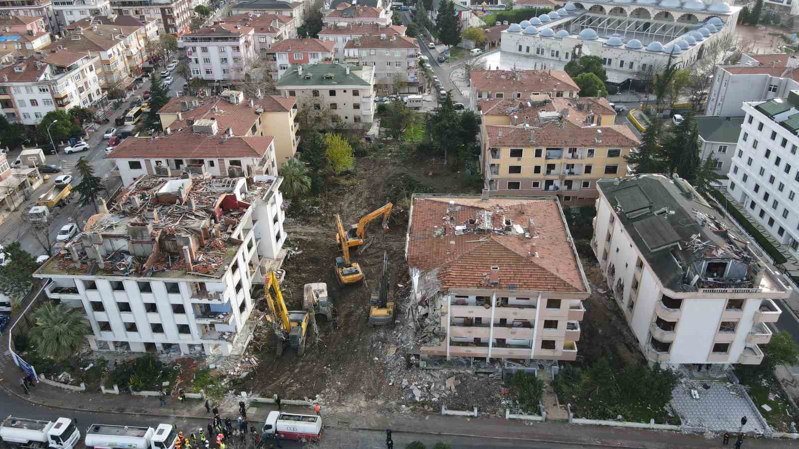 Büyükçekmece’de riskli 22 blokta kentsel dönüşüm çalışması başladı