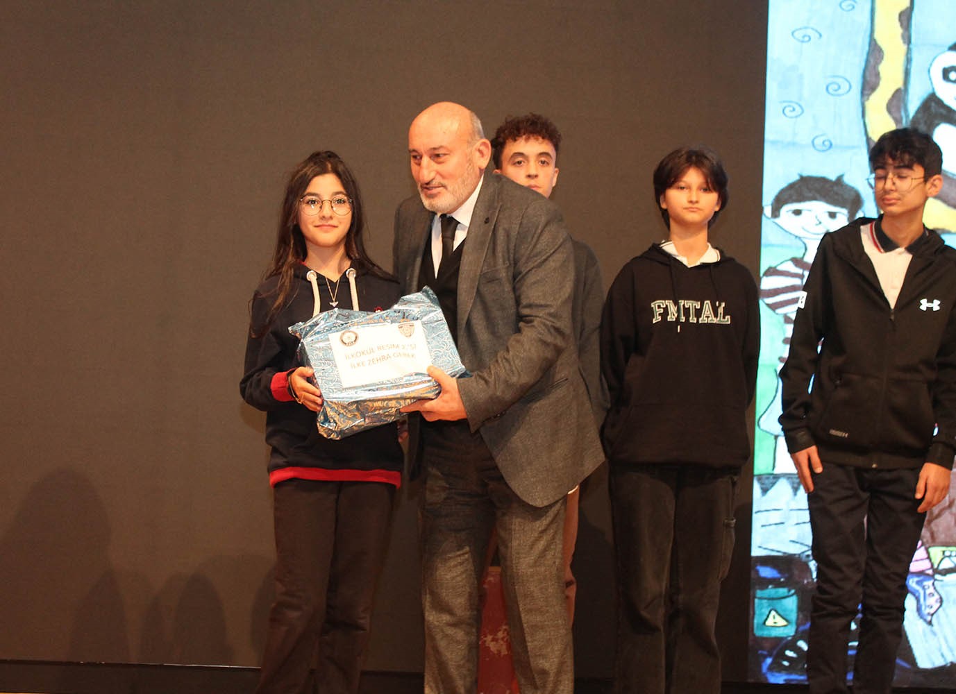 İhlas Koleji’ne İstanbul Emniyet Müdürlüğü’nden iki ödül birden