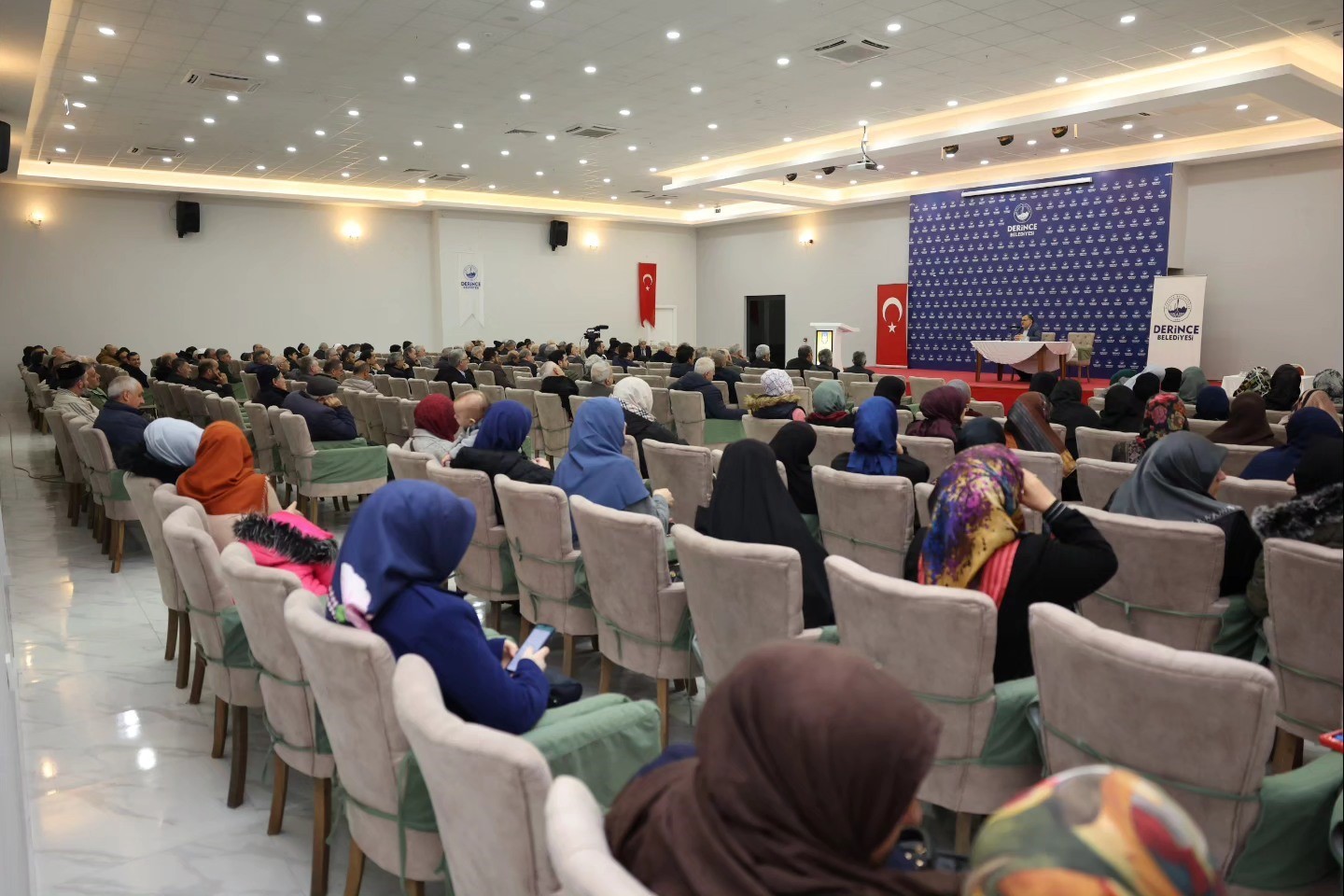 Derince’de aile ve adalet konuşuldu