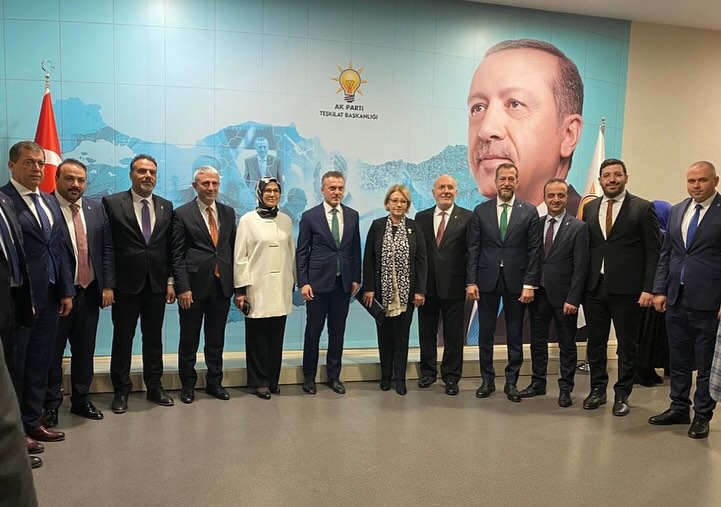 AK Parti'de aday tanıtımı 15 Ocak'ta AK Parti'de aday tanıtımı 15 Ocak'ta