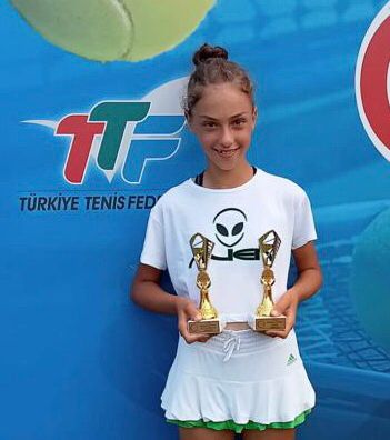Darıca Tenis Kulübü’nde milli sevinç