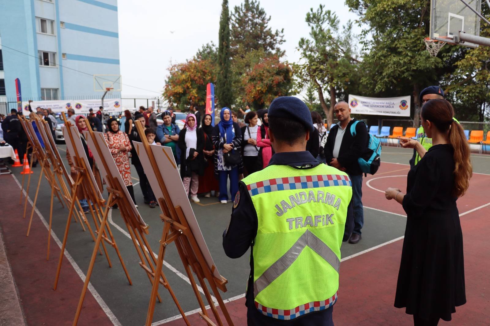İl jandarmadan trafik güvenliği eğitimi İl jandarmadan trafik güvenliği eğitimi