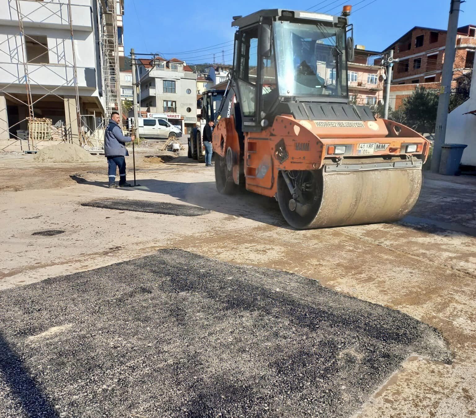 Körfez’de bozuk yollara müdahale