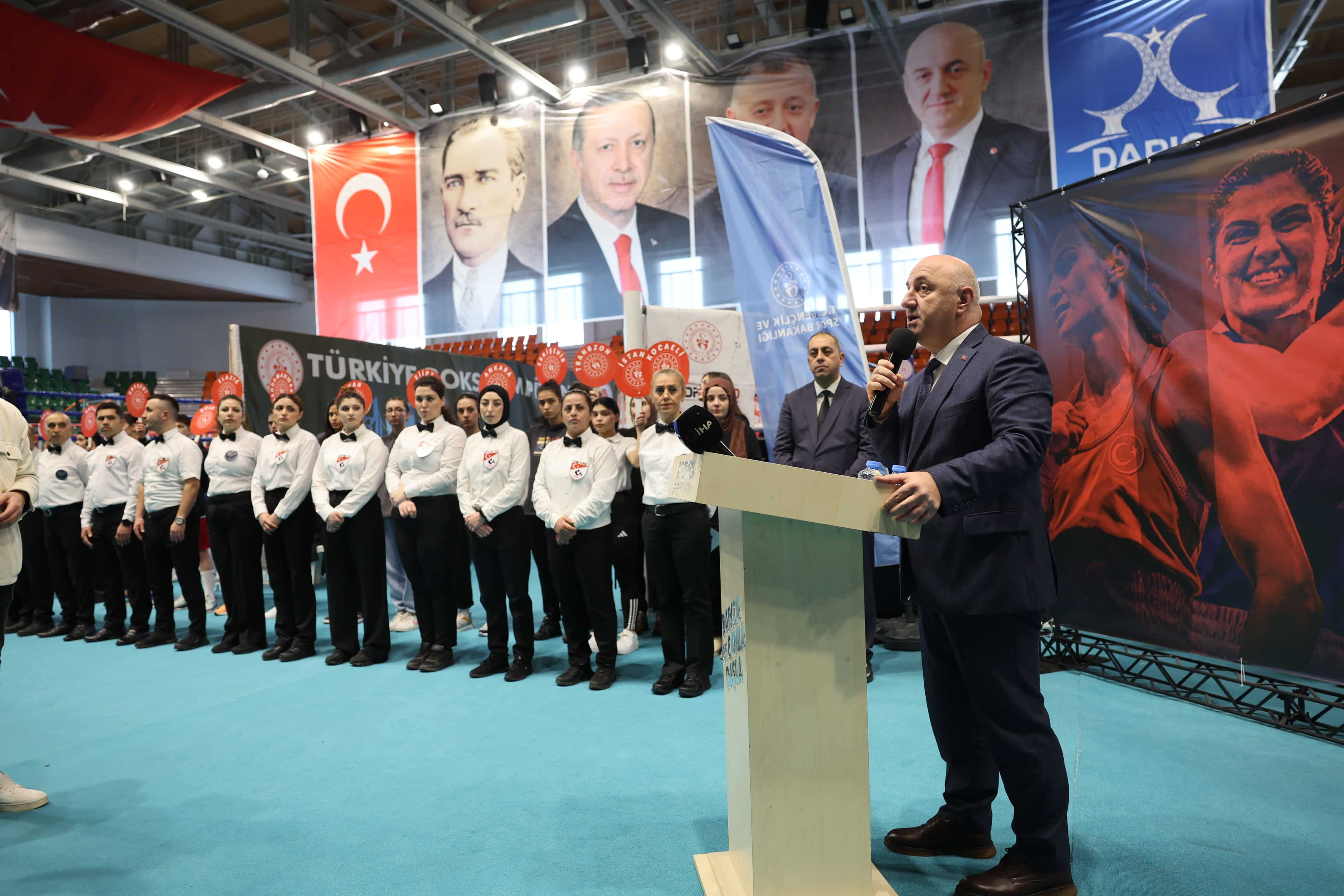 Darıca’da Kadınlar ringde esiyor! Darıca’da Kadınlar ringde esiyor!