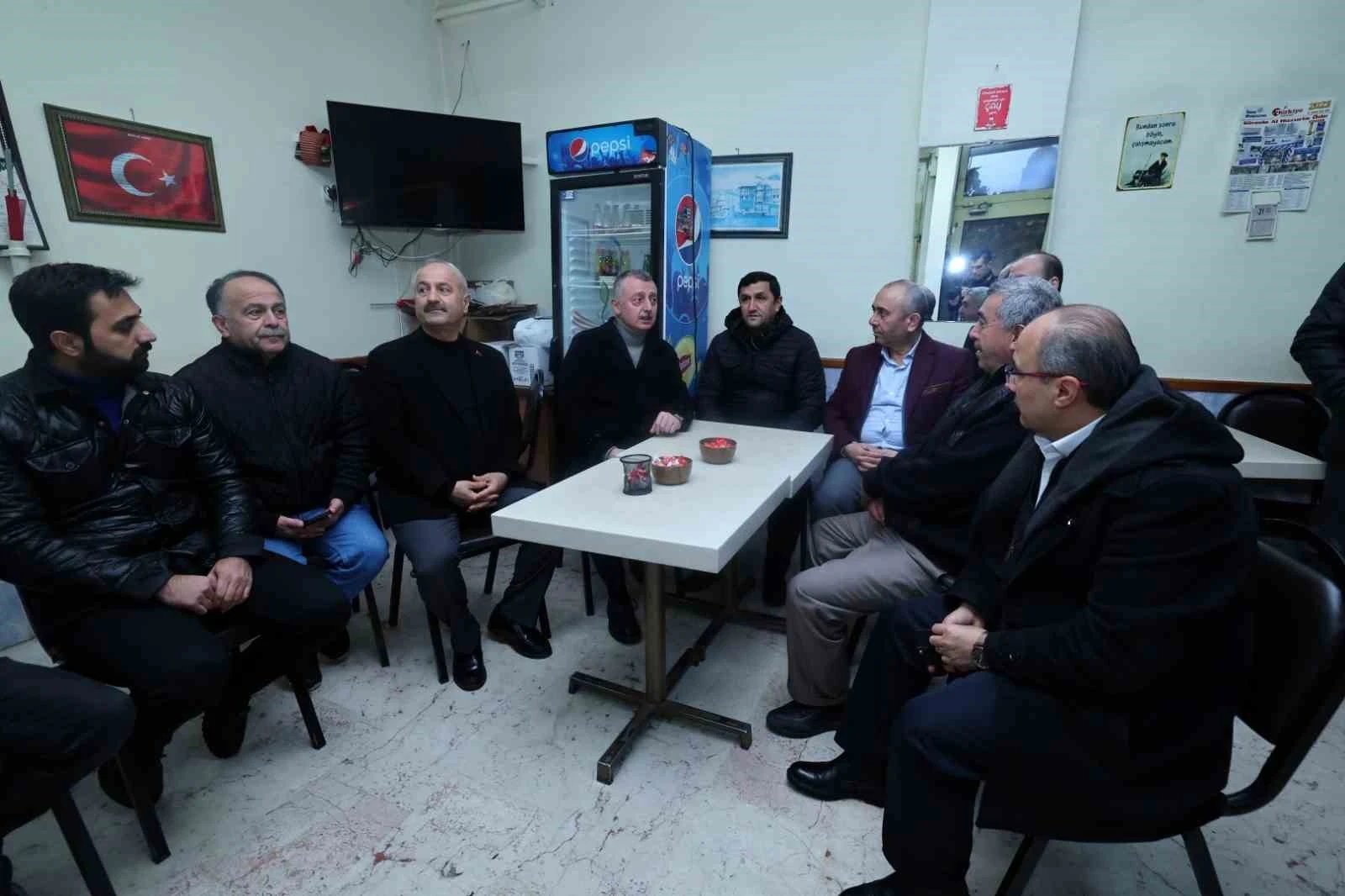 Başkan Büyükakın’dan vatandaşlara: “Her daim yanınızda ve hizmetindeyiz”