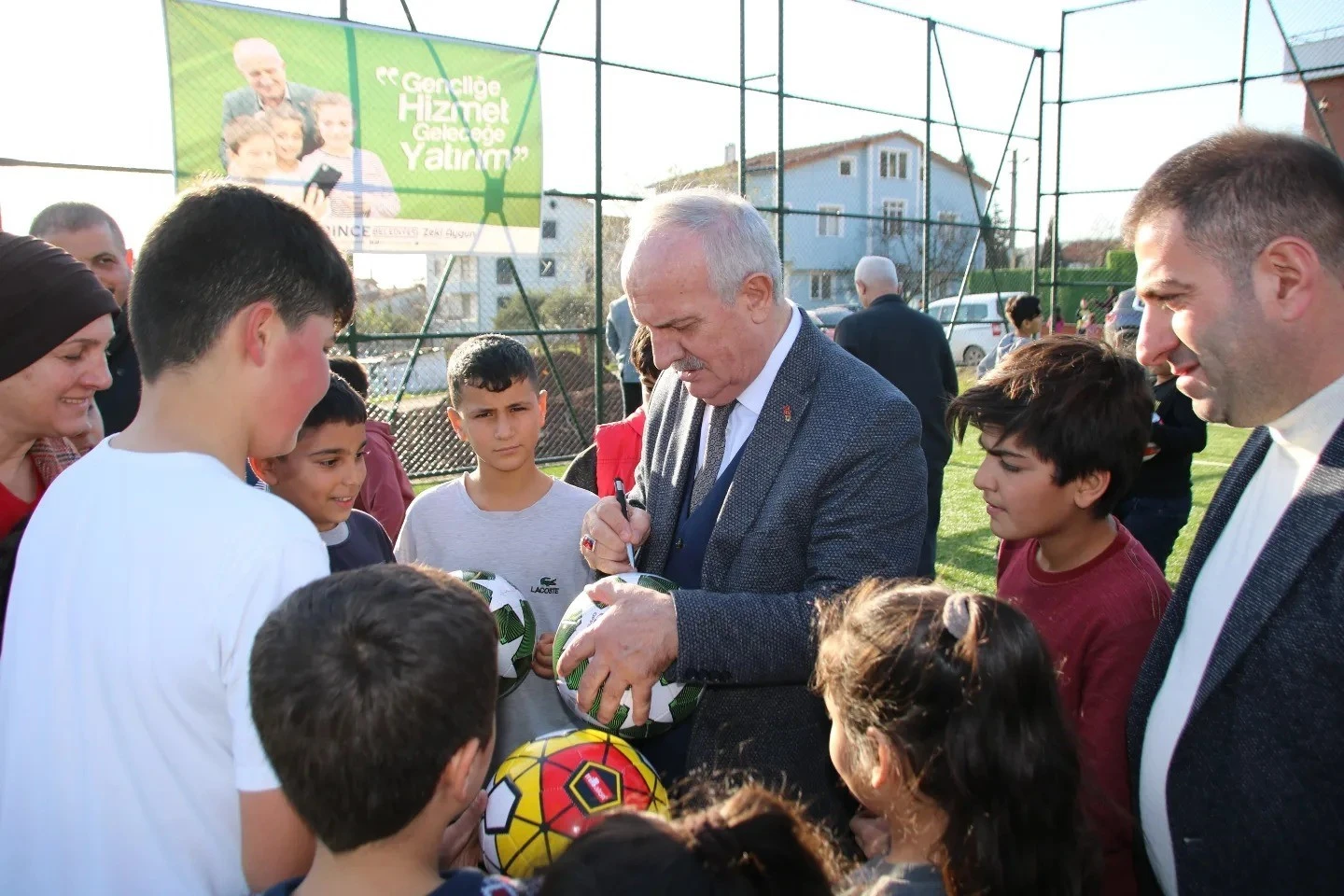 Derince’ye yeni spor tesisi kazandırıldı