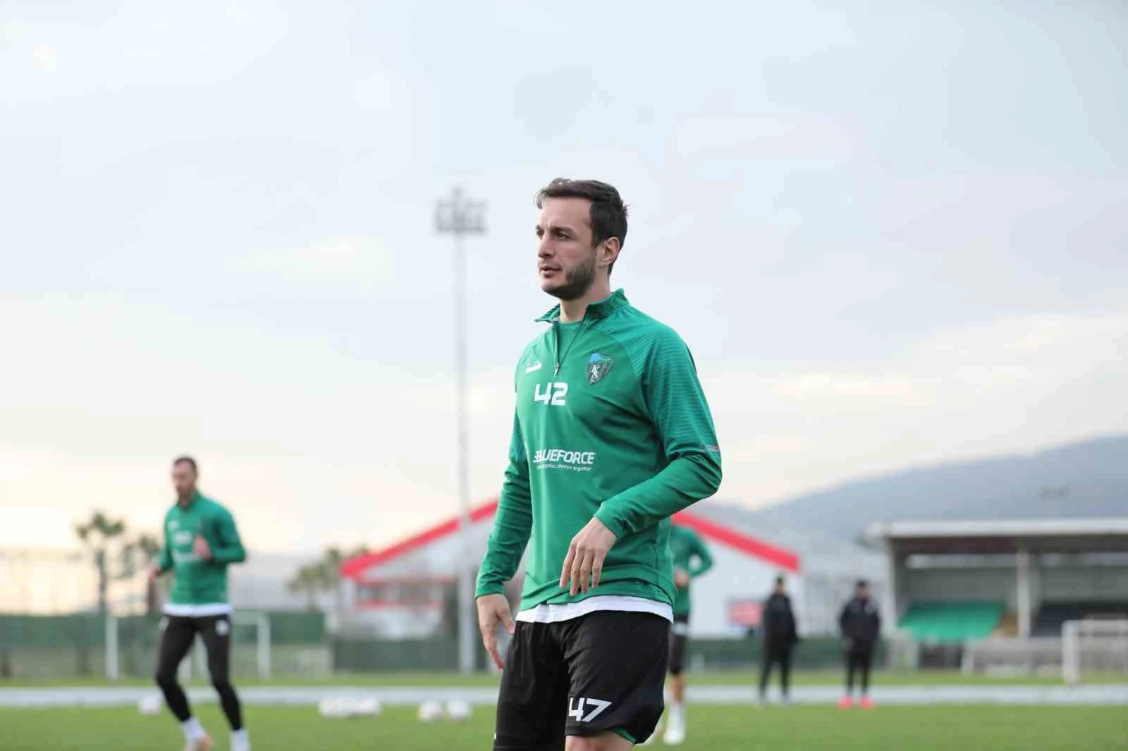 Davit Skhirtladze: “Kocaelispor’a geleceğimi bilmek beni aşırı heyecanlandırdı”
