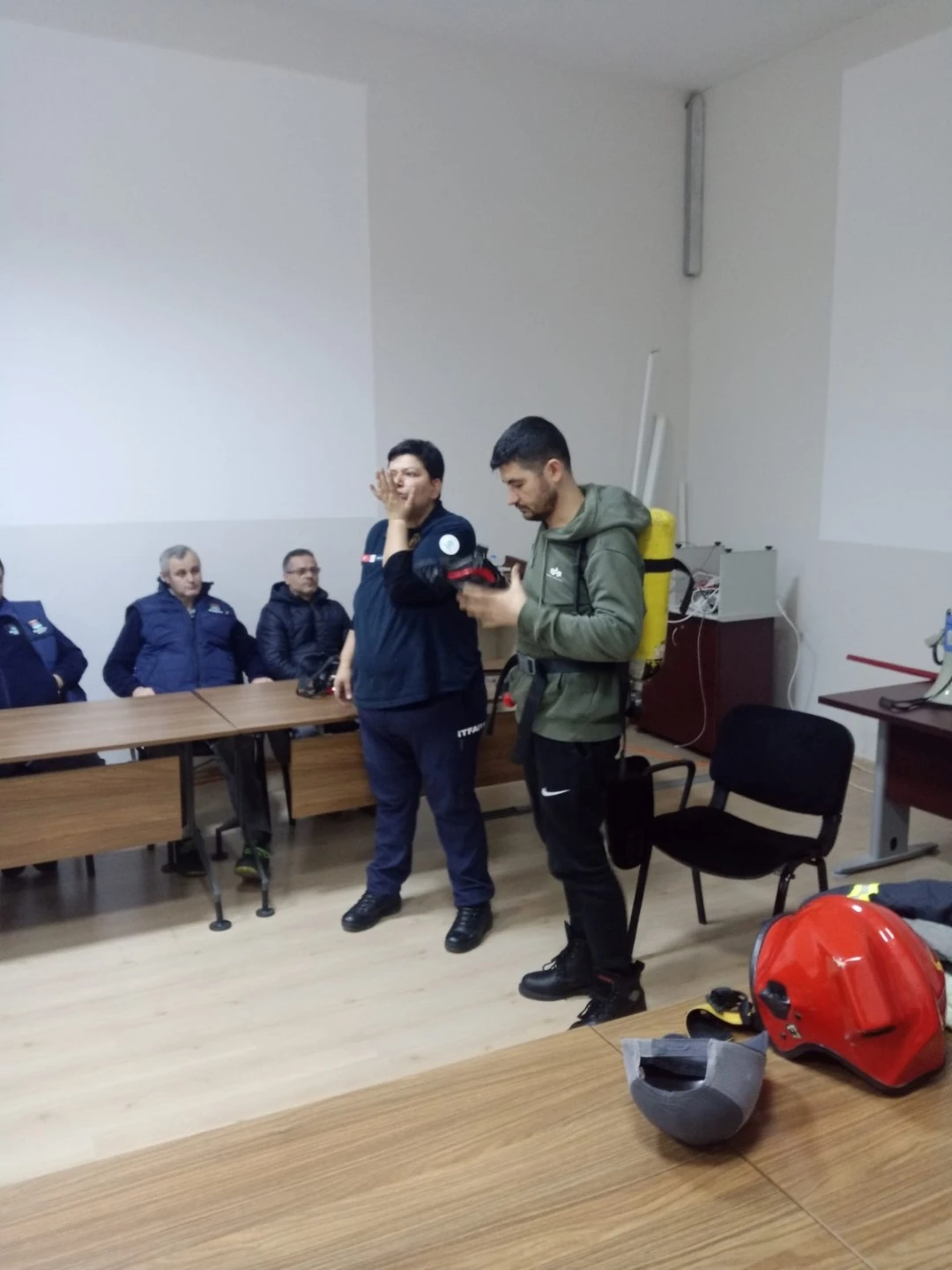 Büyükşehir İtfaiyesi, Tekirdağ’da eğitim verdi Büyükşehir İtfaiyesi, Tekirdağ’da eğitim verdi