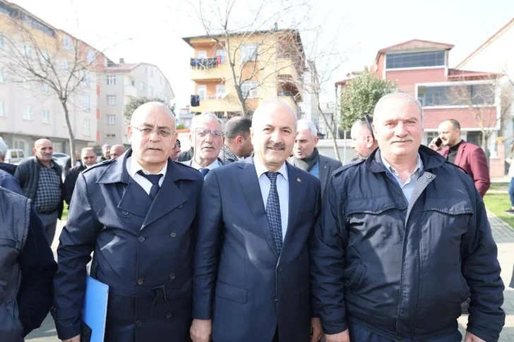 Büyükgöz, İnönü'de Seçim Çalışmalarını Sürdürdü Büyükgöz, İnönü'de Seçim Çalışmalarını Sürdürdü