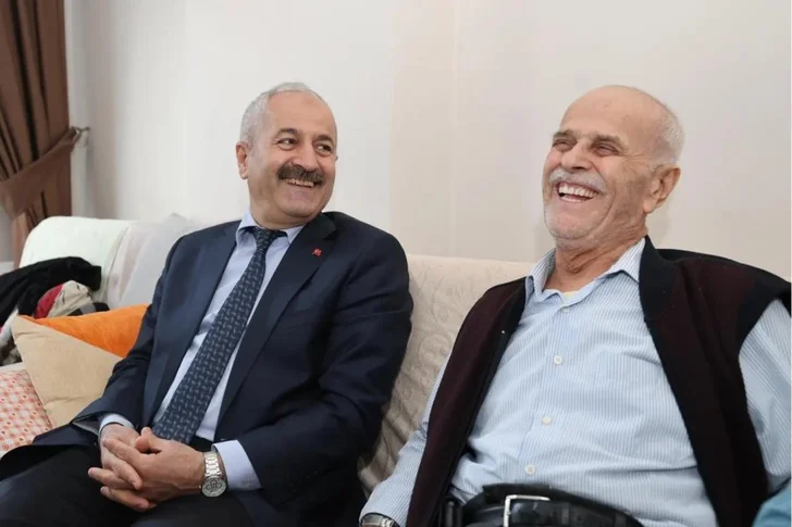 Büyükgöz, İnönü'de Seçim Çalışmalarını Sürdürdü Büyükgöz, İnönü'de Seçim Çalışmalarını Sürdürdü
