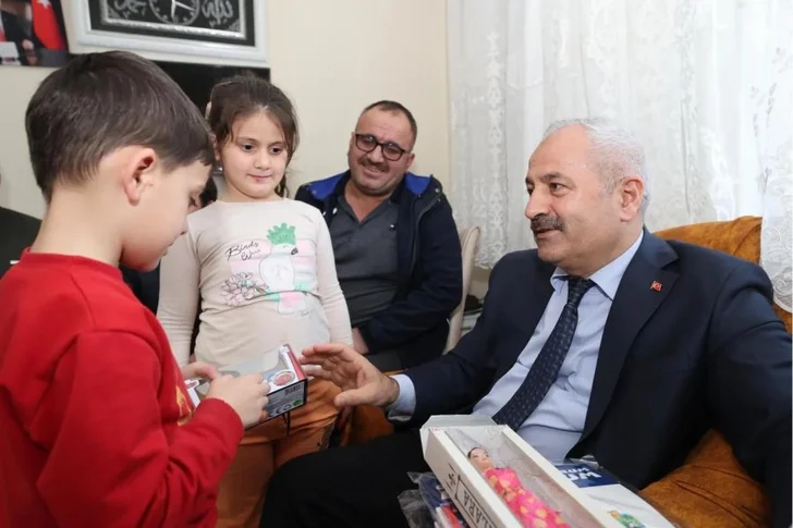 Büyükgöz, İnönü'de Seçim Çalışmalarını Sürdürdü Büyükgöz, İnönü'de Seçim Çalışmalarını Sürdürdü