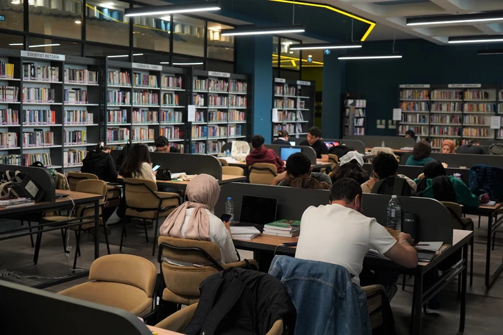 Çayırovalı Gençler Kitap Kahvelerde Sınavlara Hazırlanıyor Çayırovalı Gençler Kitap Kahvelerde Sınavlara Hazırlanıyor
