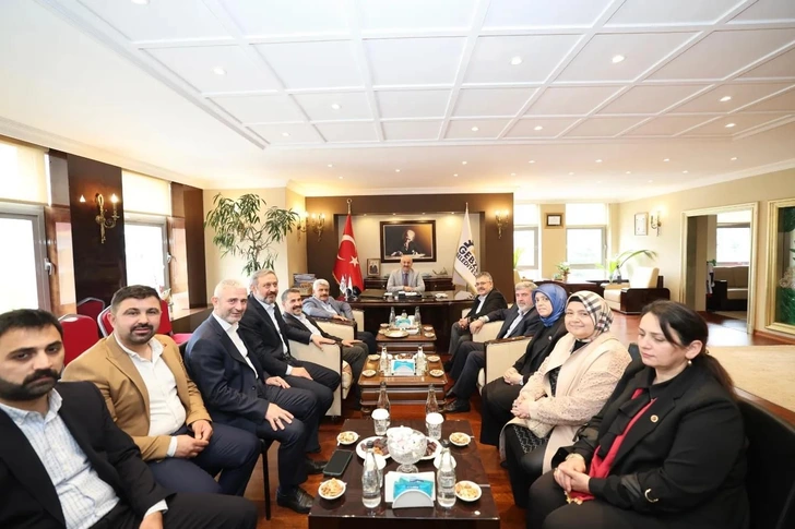 AK Parti'den Başkan Büyükgöz'e Ziyaretler AK Parti'den Başkan Büyükgöz'e Ziyaretler