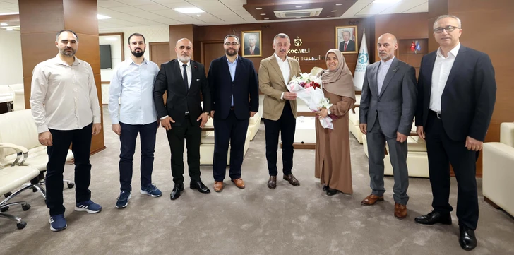 Kocaeli Büyükşehir Belediye Başkanı Büyükakın: "İşbirliği İçinde Çalışmaya Devam Edeceğiz" Kocaeli Büyükşehir Belediye Başkanı Büyükakın: "İşbirliği İçinde Çalışmaya Devam Edeceğiz"