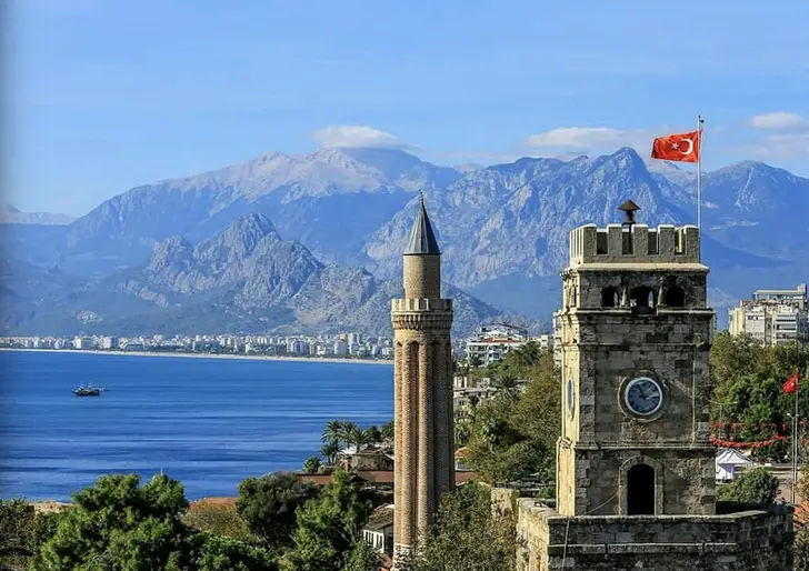 Alkışlar Vali Hulusi Şahin’e