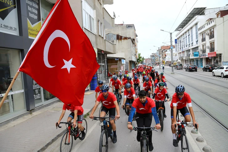 Kocaeli'de 19 Mayıs Coşkusu: Barış İçin Pedal Çevirdiler