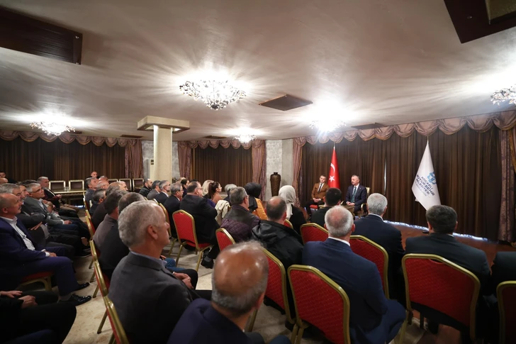 Kocaeli'de İzmit ve Kartepe Muhtarları Başkan Büyükakın'a Konuk Oldu Kocaeli'de İzmit ve Kartepe Muhtarları Başkan Büyükakın'a Konuk Oldu