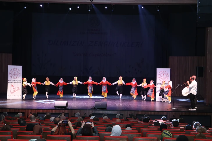 Kocaeli'de "Dilimizin Zenginlikleri" Yıl Sonu Programı