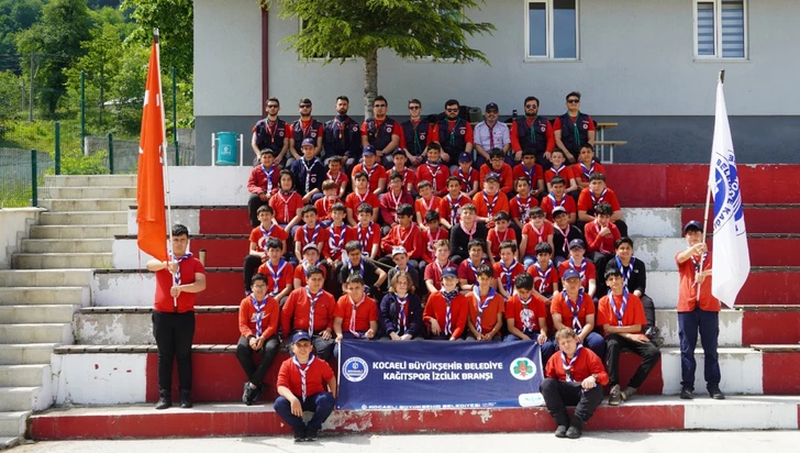 Kağıtsporlu İzcilerden 19 Mayıs Kutlaması