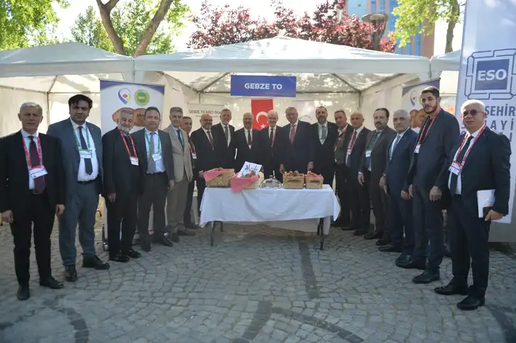 Gebze Bayram Çöreği TOBB Genel Kurulu'nda Tanıtıldı Gebze Bayram Çöreği TOBB Genel Kurulu'nda Tanıtıldı