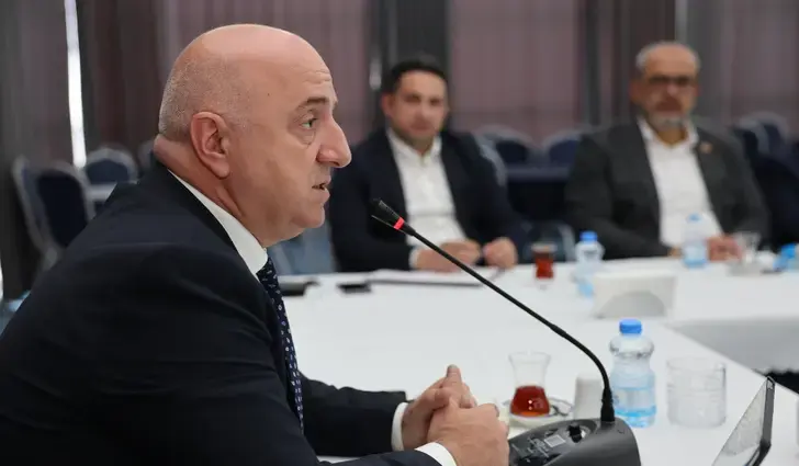 Başkan Bıyık, Birim Müdürleriyle Toplantı Yaptı