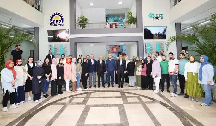 Bilal Erdoğan’dan Güzide Gençlik Merkezi’ne Ziyaret